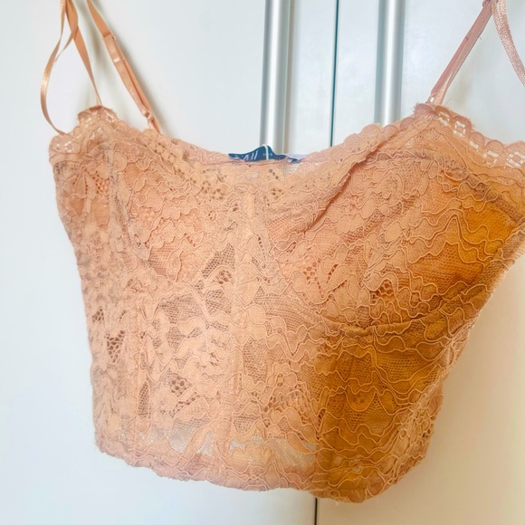 Zara Corsetry  inspired lace top - Picture 4 of 6